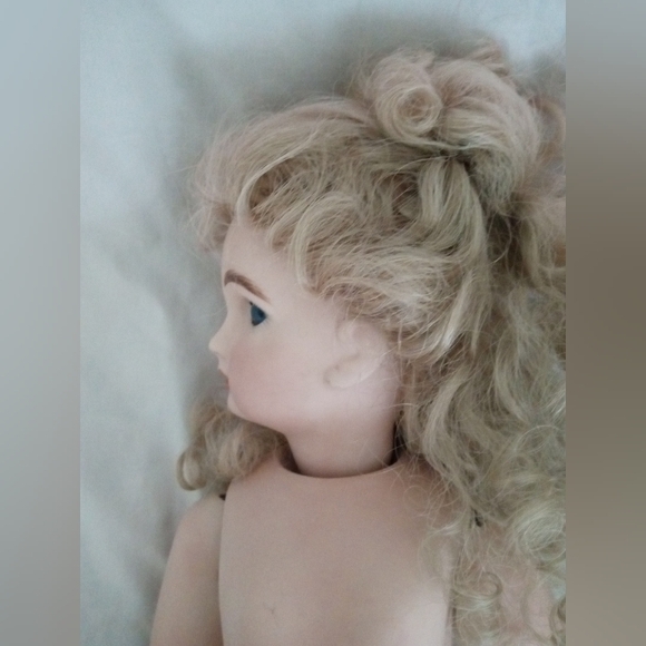 Vintage Artist  Reproduction All Porcelain Jointed Doll - Picture 7 of 16